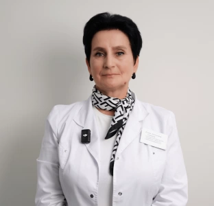 Сундеева Елена Алексеевна - кандидат медицинских наук, врач высшей категории, дерматолог,  фармаколог